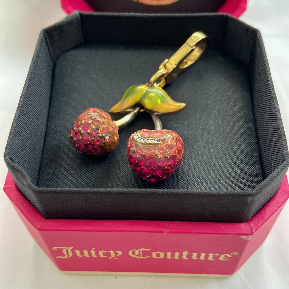 🍒 juicy couture charm - no box-